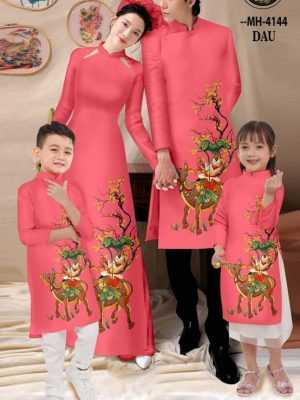 1676867445 vai ao dai nam mau moi (19)